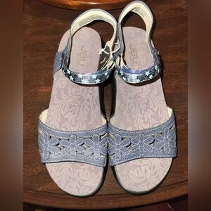 JBU by Jambu Wildflower Sandals 6.5